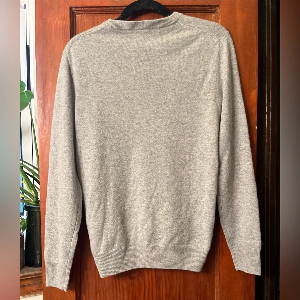 J. Crew Men's 100% Cashmere Crew Neck Pullover Gray Style BE895 Size Small